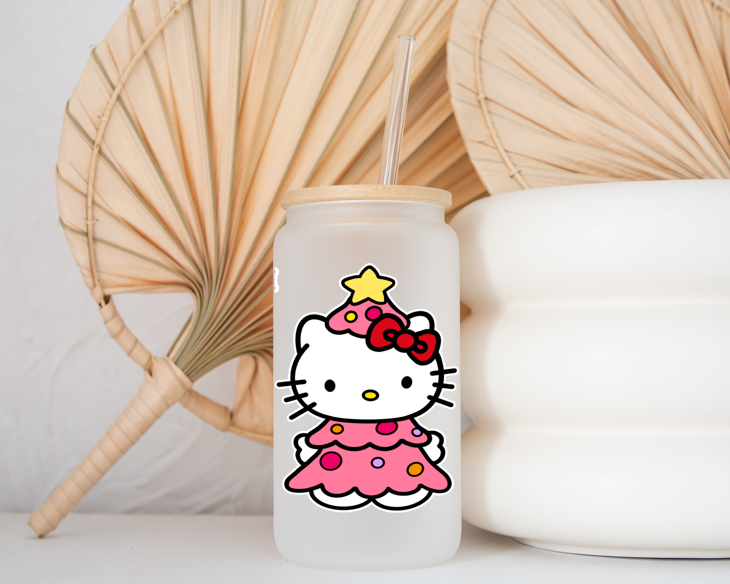 Sanrio Hello kitty Christmas Pink Tree Anime 16oz Beer Can Glass with Straw and Lid