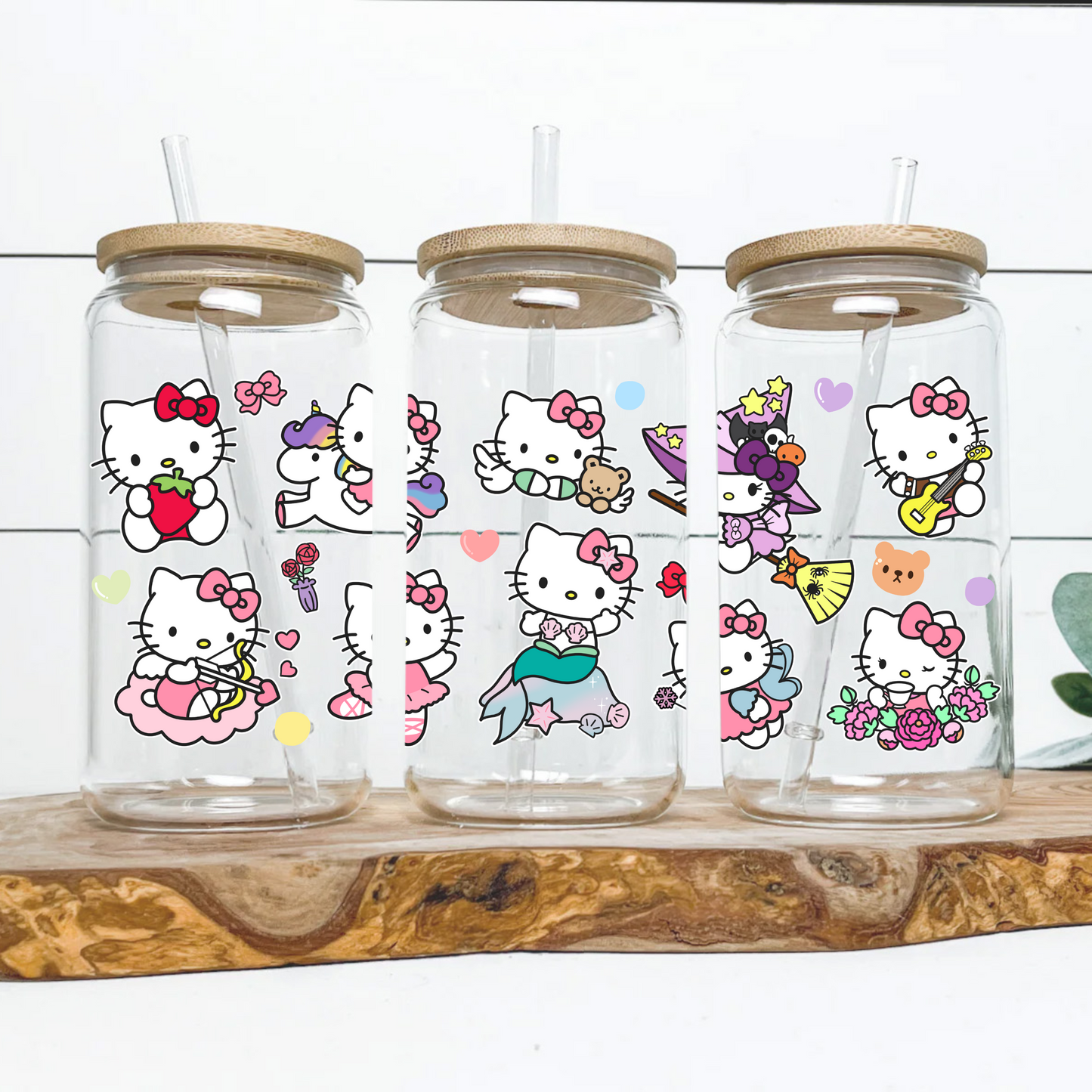 Hello Kitty Anime 16oz Beer Can Glass with Straw and Lid