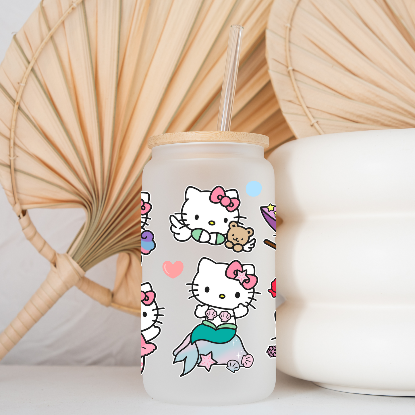Hello Kitty Anime 16oz Beer Can Glass with Straw and Lid