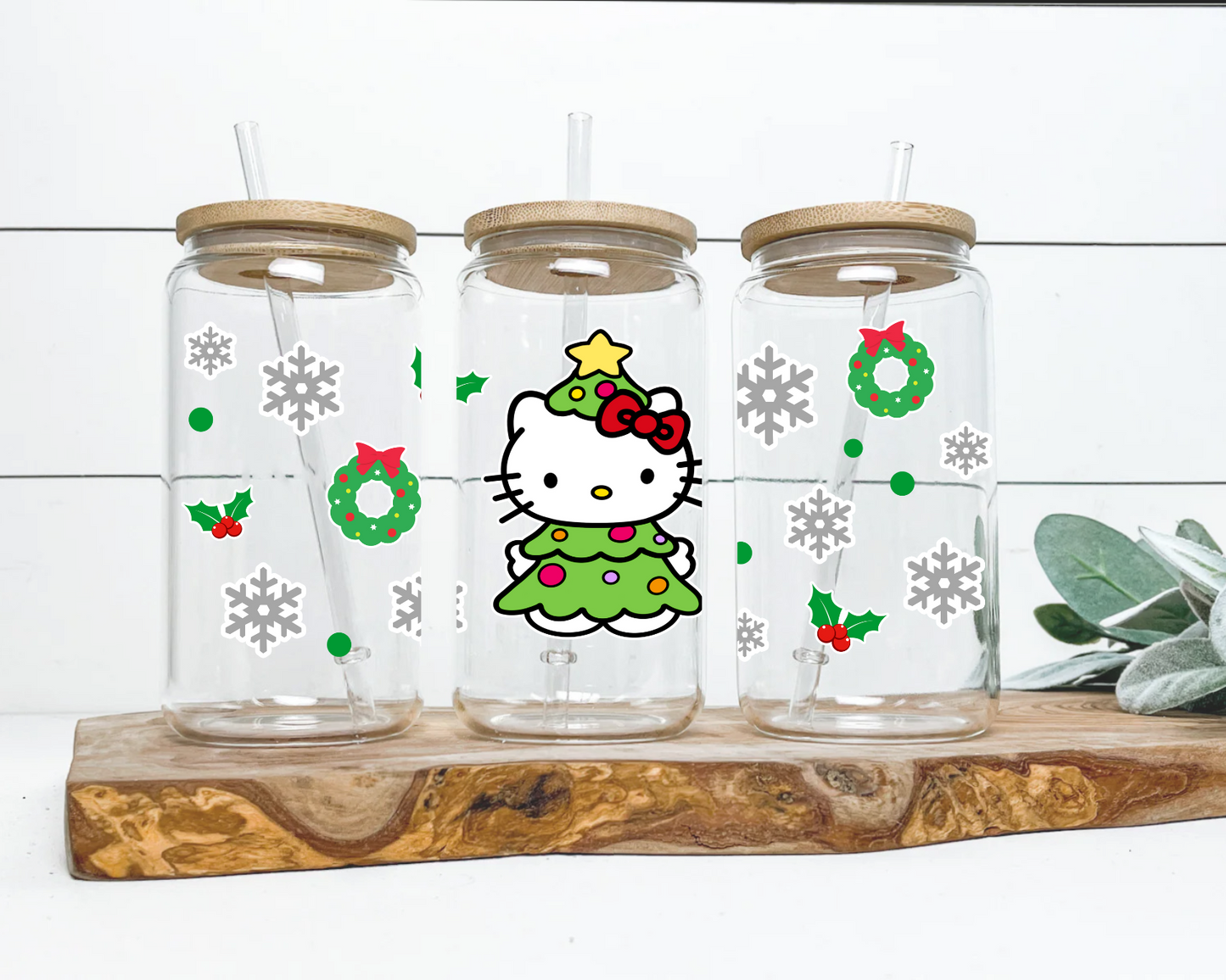 Sanrio Hello kitty Christmas Green Tree Anime 16oz Beer Can Glass with Straw and Lid